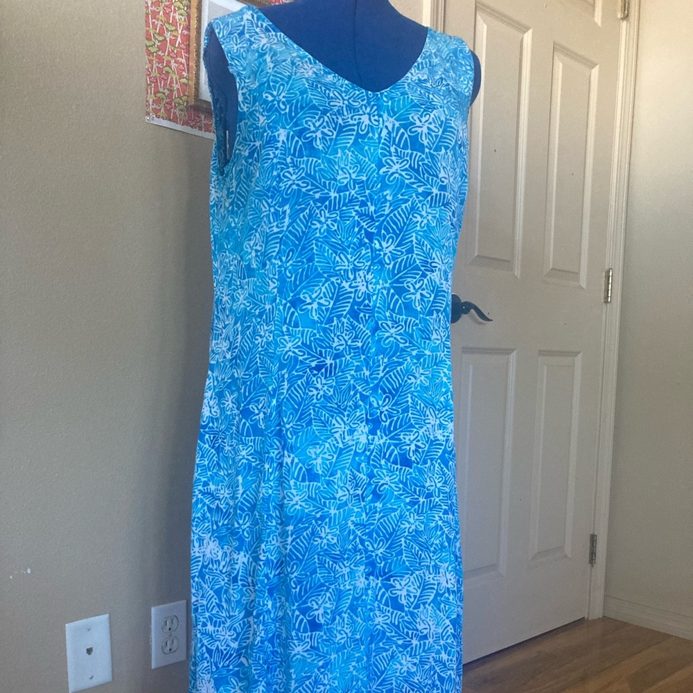Vibrant Blue Pleated Midi A-Line Skirt for Casual Resort Wear